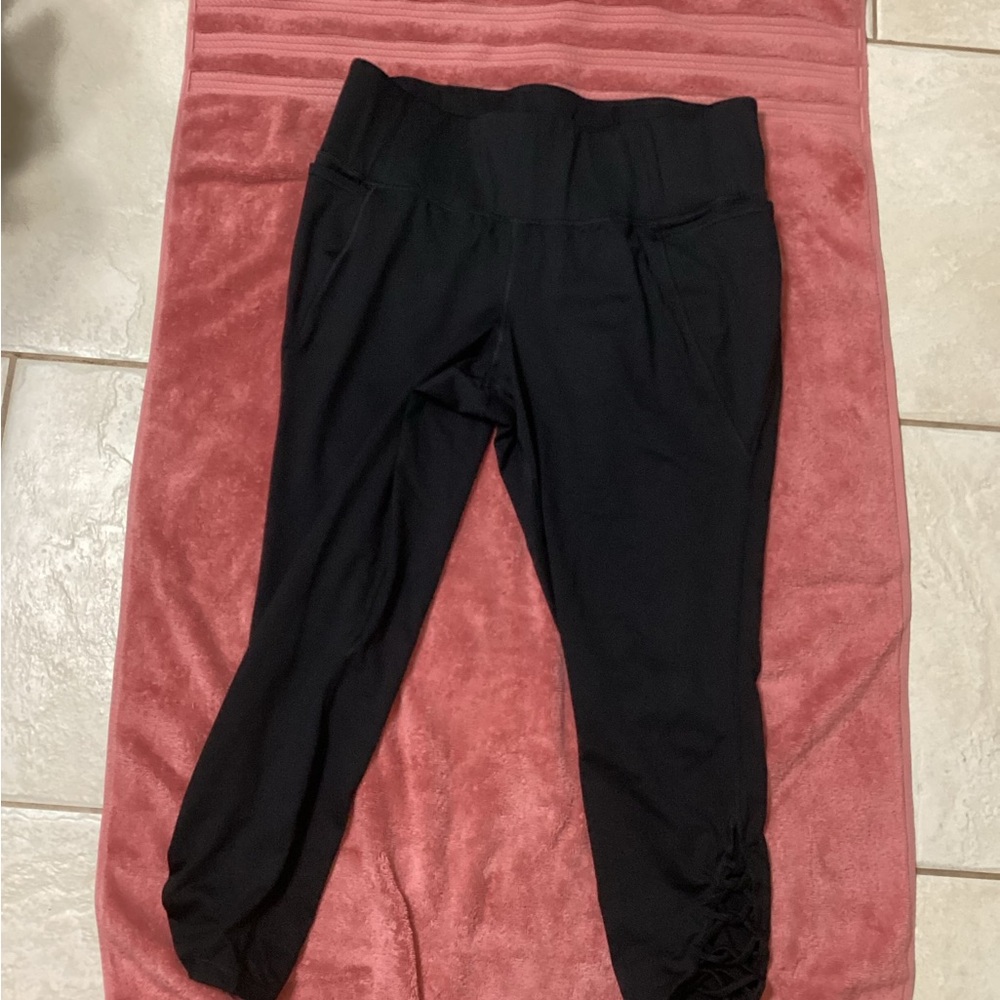 Lane Bryant Black Leggings Stretchy Tapered Design